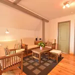 Group House With 3 For Family Hébergement de vacances