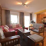Σπίτι διακοπών Group House With 3 For Family Amblève