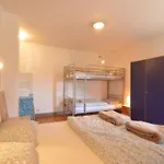 Group House With 3 For Family Casa de Férias