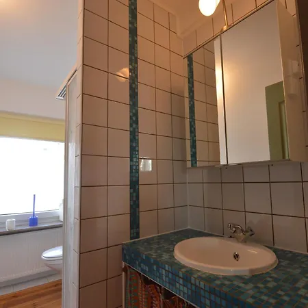 Group House With 3 For Family * Amel