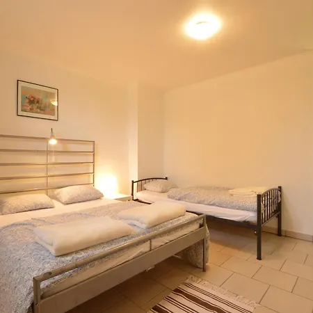 Group House With 3 For Family Vakantiehuis *