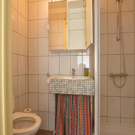 Vakantiehuis Group House With 3 For Family