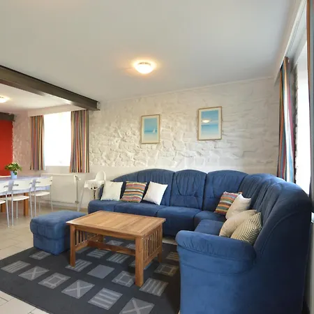 Group House With 3 For Family Semesterbostad Amblève