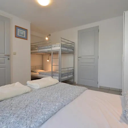 Group House With 3 For Family *